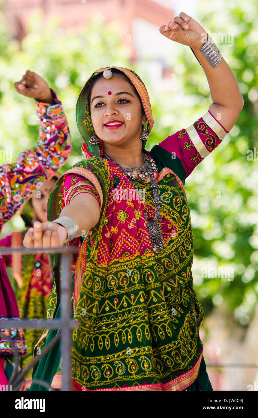 Badajoz, Spanien - 15. Juli 2017. Indische Tänzer während der Feier der internationalen Folklore Festival in Badajoz Stockfoto