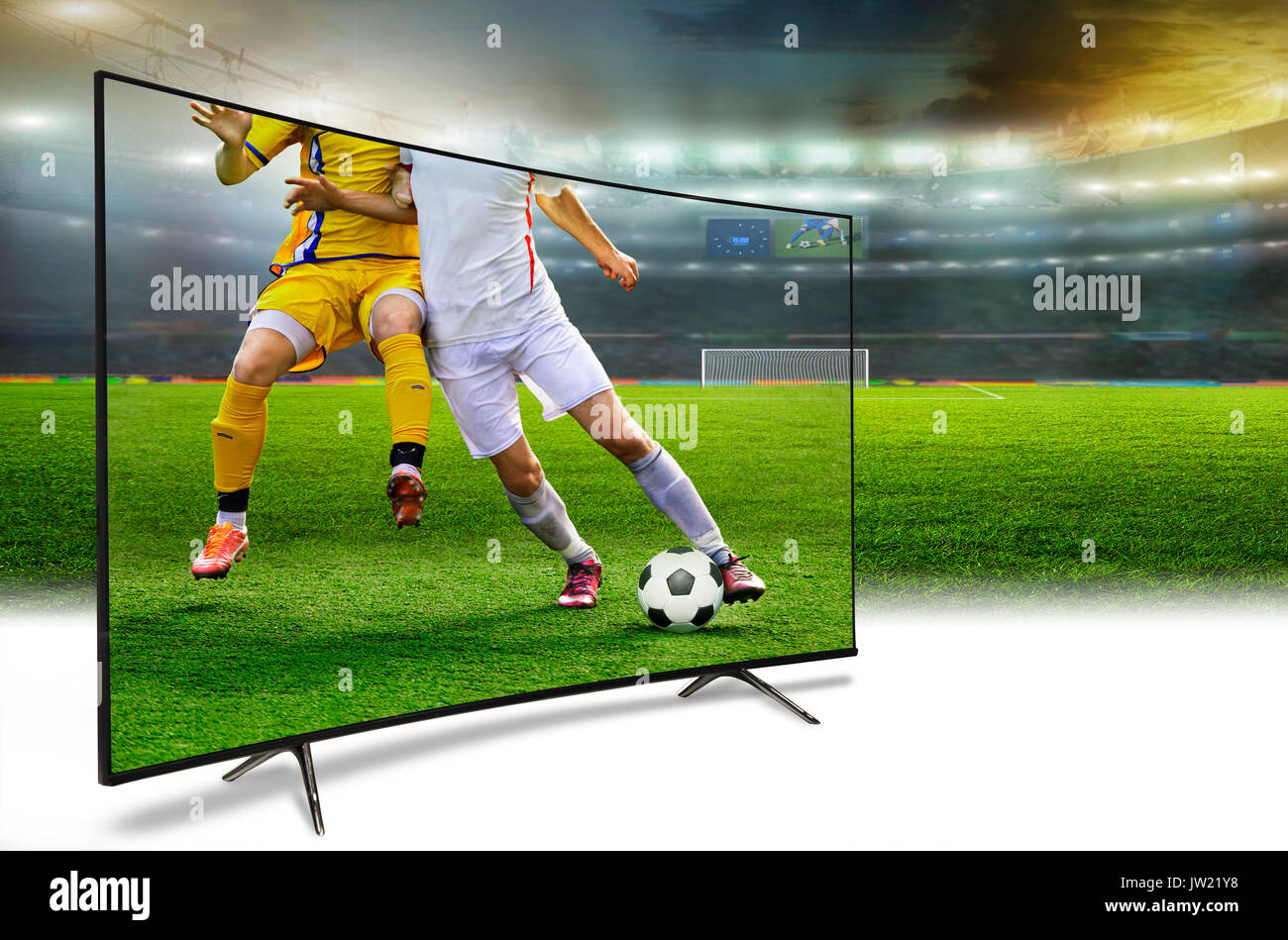 4k überwachen beobachten smart tv-Übersetzung des Fußballspiels. Konzept Stockfoto