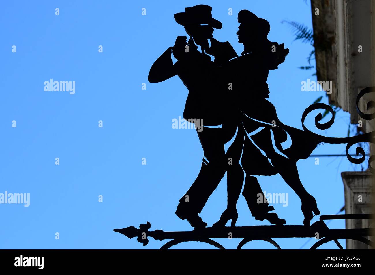 Hängeschild, Paar tanzen Tango, San Telmo, Buenos Aires, Argentinien Stockfoto
