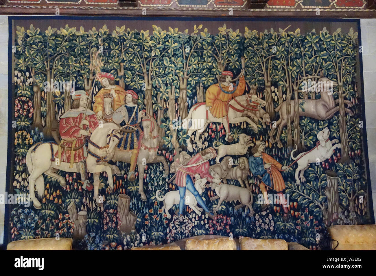 Hirschjagd, Franco flämischen Gotik, Mille Fleurs Wandteppich, gewebt c 1500 AD Hearst Castle DSC 06346 Stockfoto