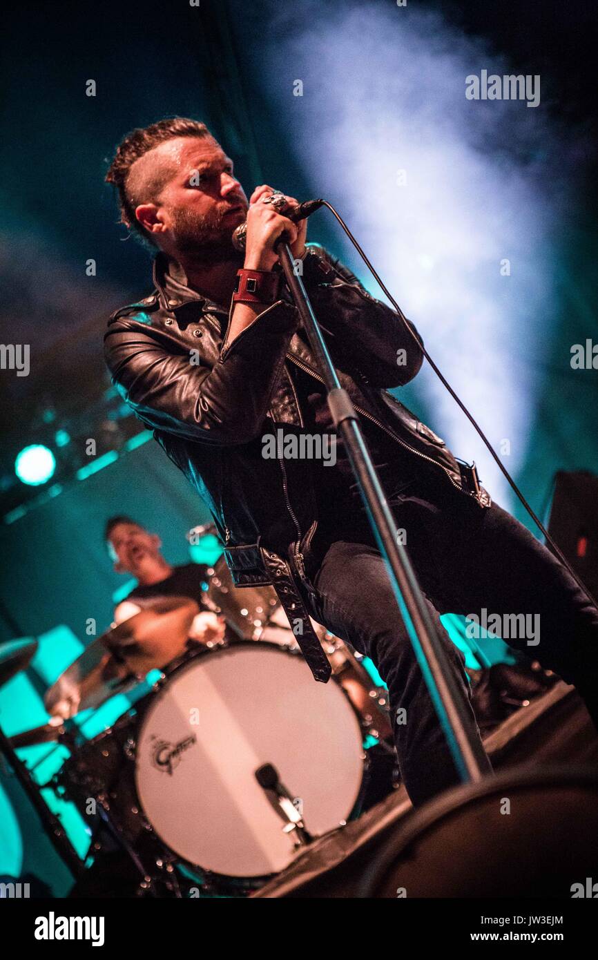 Sesto San Giovanni, Italien. 09 Aug, 2017. Jay Buchanan der amerikanischen Blues Rock Band rivalisierenden Söhne abgebildet auf der Bühne als der live bei Carroponte Mailand Italien. Credit: Roberto Finizio / Pacific Press/Alamy leben Nachrichten Stockfoto