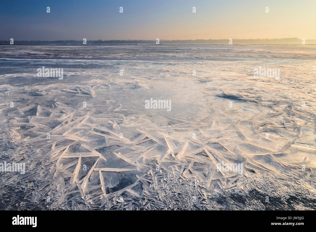In der Ukraine, Dnepropetrovsk Dnepropetrowsk Region, Stadt, Eis Muster auf zugefrorenen Fluss Stockfoto