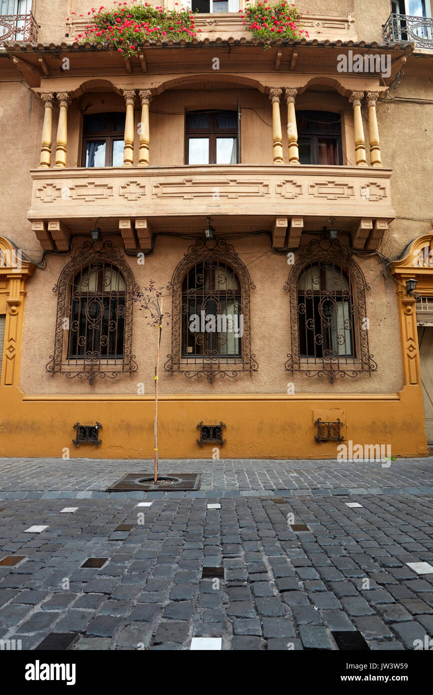 Fassade des alten Gebäudes im Barrio Paris-Londres, Santiago, Chile, Südamerika Stockfoto