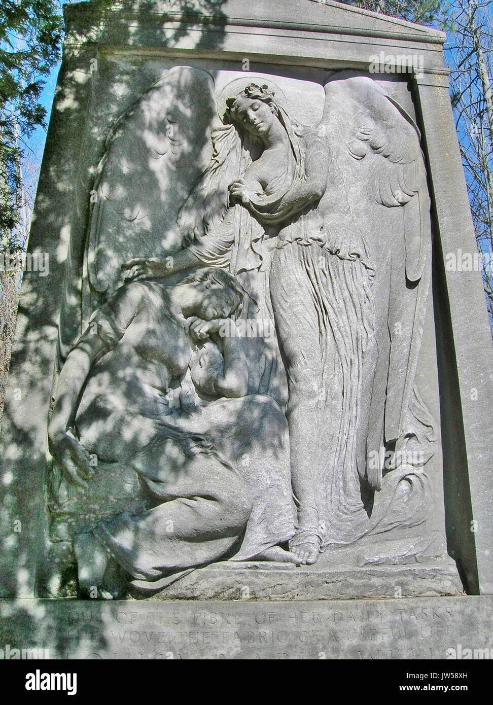 Mühle Mädchen Denkmal für Louisa Maria Brunnen von Evelyn Longman, Lowell Friedhof, Lowell, MA März 2016 Stockfoto