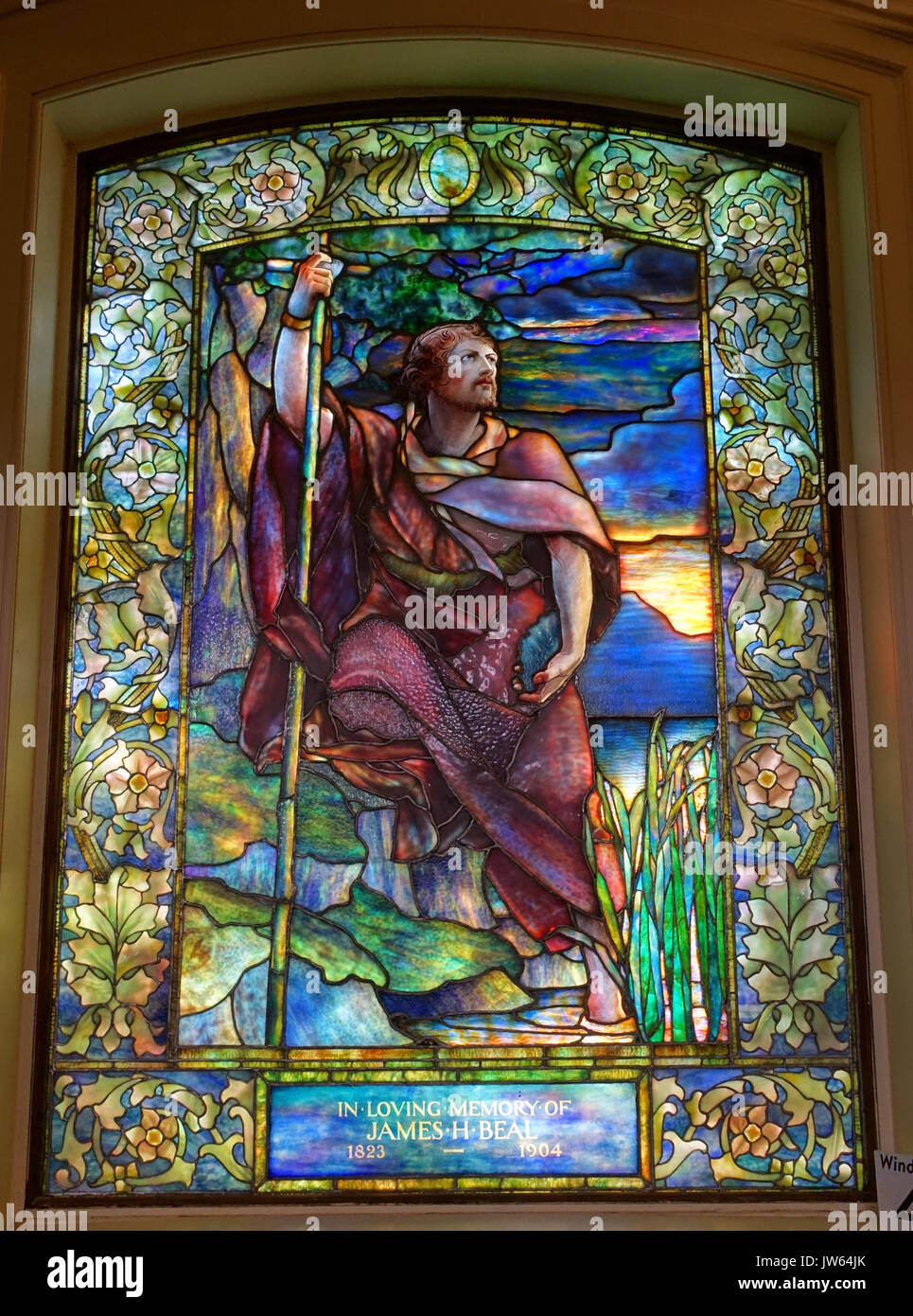 04 Johannes der Täufer, Beal Memorial Fenster, c 1905, Tiffany Studios Arlington Street Kirche Boston, Massachusetts DSC 06965 Stockfoto