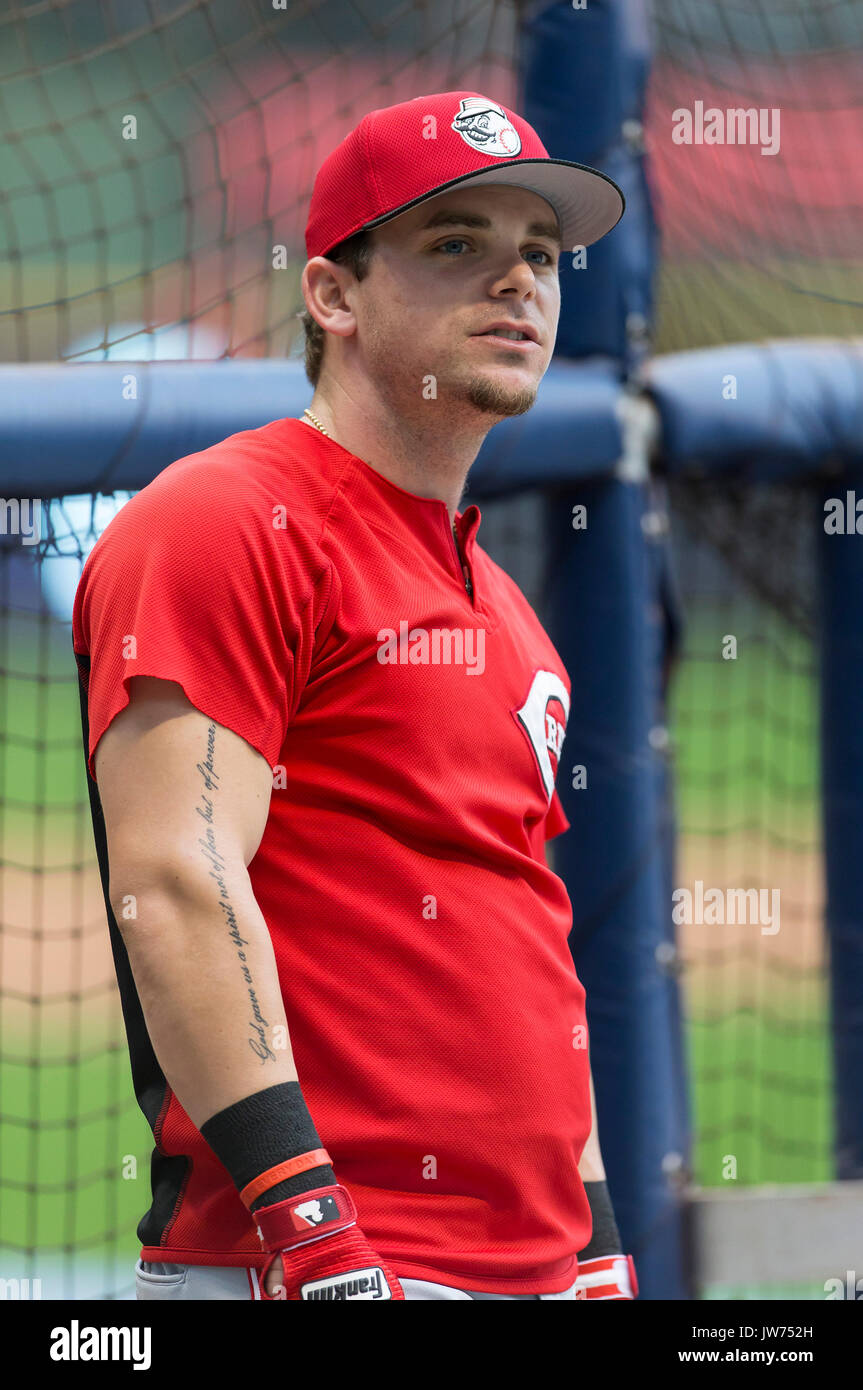 Milwaukee, Wisconsin, USA. 11 Aug, 2017. Ehemalige Milwaukee Brewers und jetzt Cincinnati Reds zweiter Basisspieler Scooter Gennet #4 ist in der Stadt für eine drei Spiel Reihe zwischen den Milwaukee Brewers und die Cincinnati Reds am Miller Park in Milwaukee, WI. John Fisher/CSM Credit: Cal Sport Media/Alamy leben Nachrichten Stockfoto