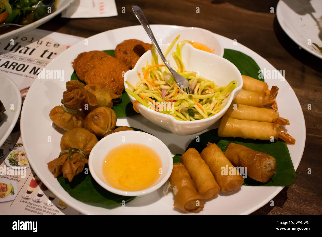 Den ganzen Tag über Frühstück im Dome Cafe, das genting Premium Outlets, Malaysia eingestellt Stockfoto