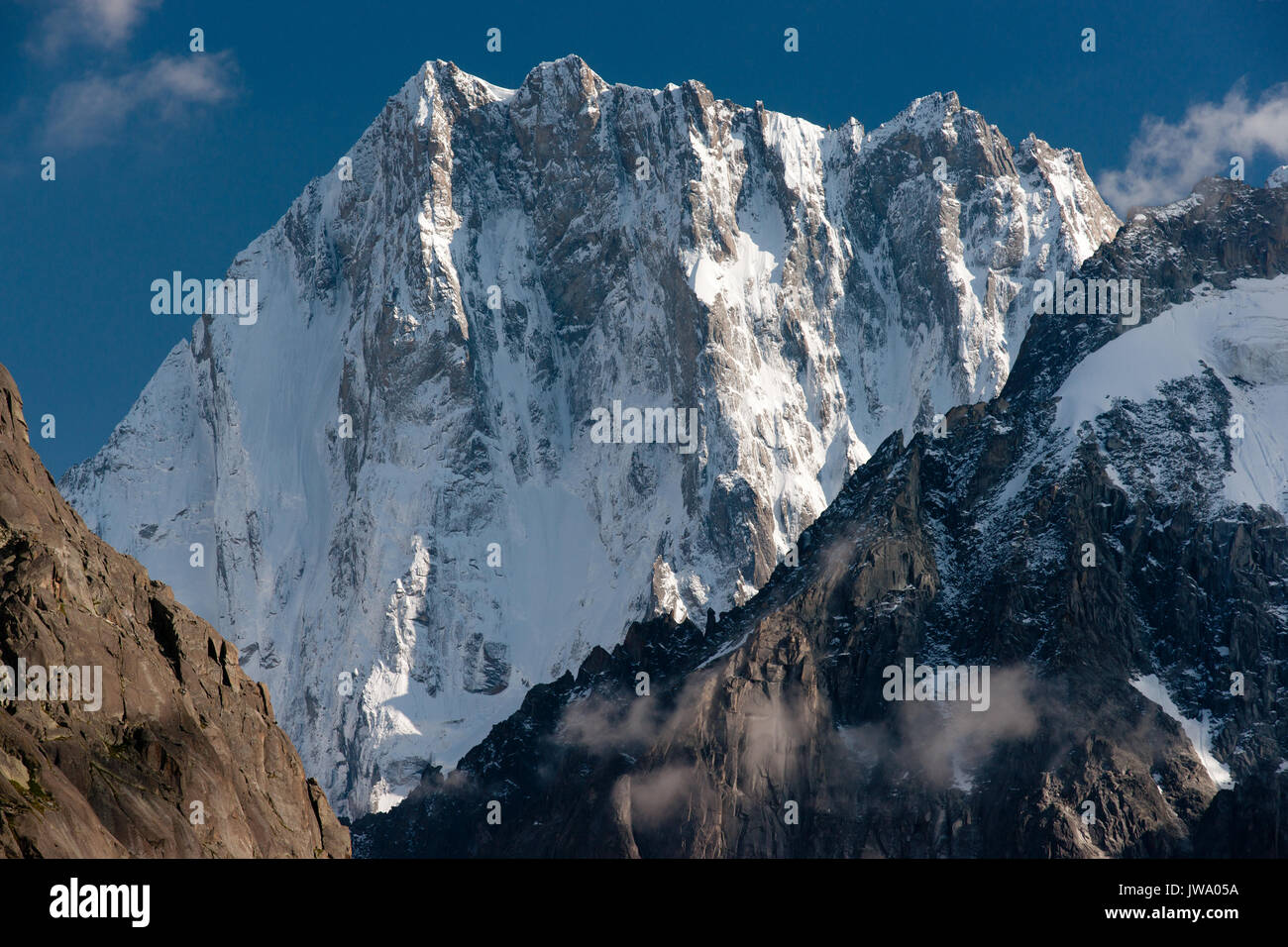 Die Nordwand der Grandes Jorasses. Chamonix, Frankreich, Rhone Alpes, Westeuropa. Einer der drei grossen Nordwände der Alpen. Stockfoto