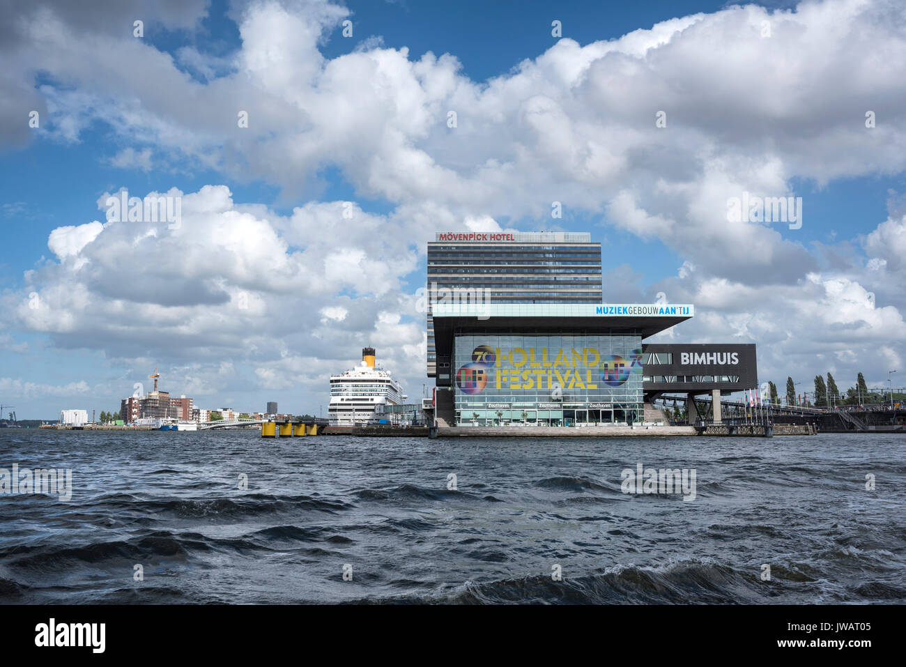 Die Konzerthalle, Bimhuis genannt auf der Amstel, Amsterdam, Nordholland, Niederlande Stockfoto