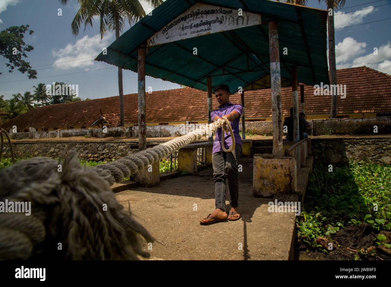 ALAPPUZHA BACKWATERS Kerala, Indien - Juli 2017: Alappuzha oder Allappey in Kerala ist am besten für Hausboot Kreuzfahrten entlang der rustikalen Kerala backwaters bekannt Stockfoto