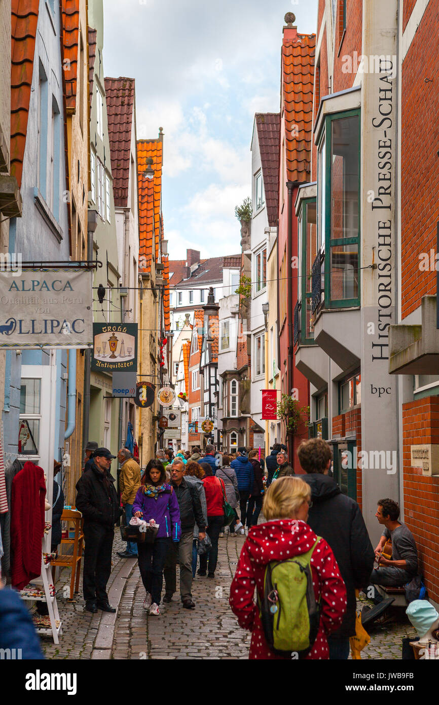 bremen-deutschland-16-april-2016-bunte-h-user-in-historische