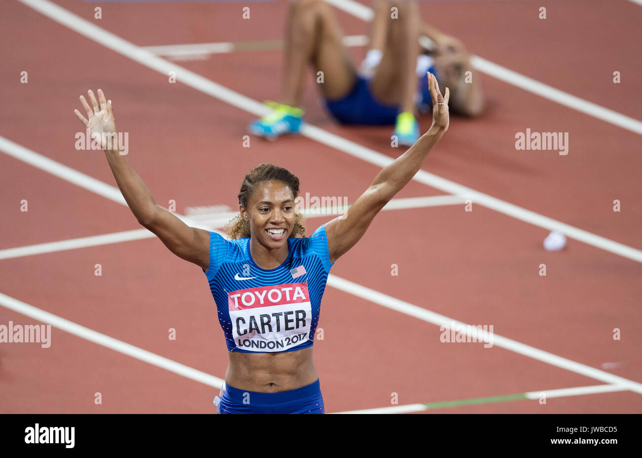 Kori Carter von USA feiert ihr 400m Hürden gewinnen Gold bei der IAAF Leichtathletik WM 2017 - Tag 7 Am Olympiapark, Londo zu behaupten Stockfoto