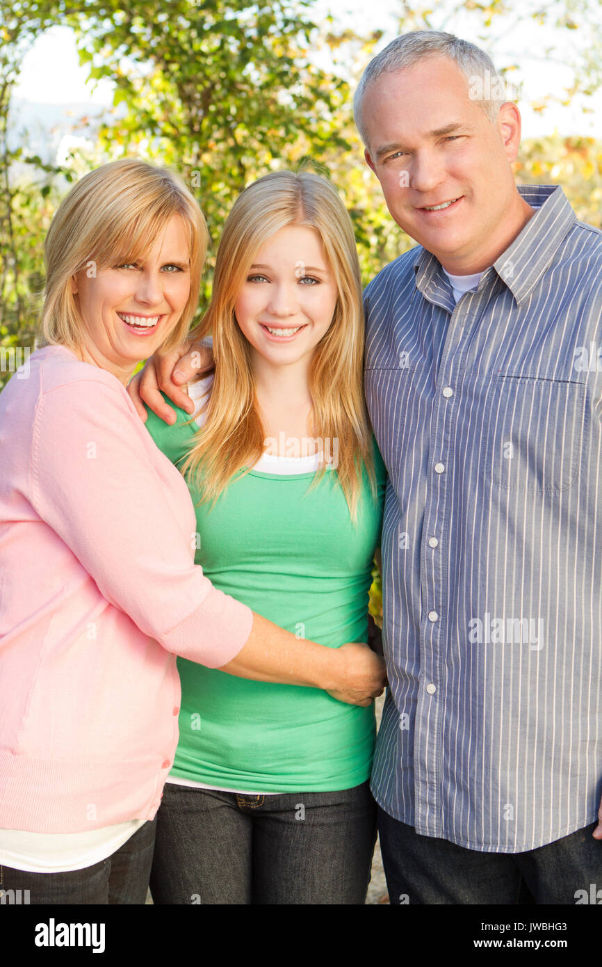 Glückliche Familie lächelnd. Stockfoto