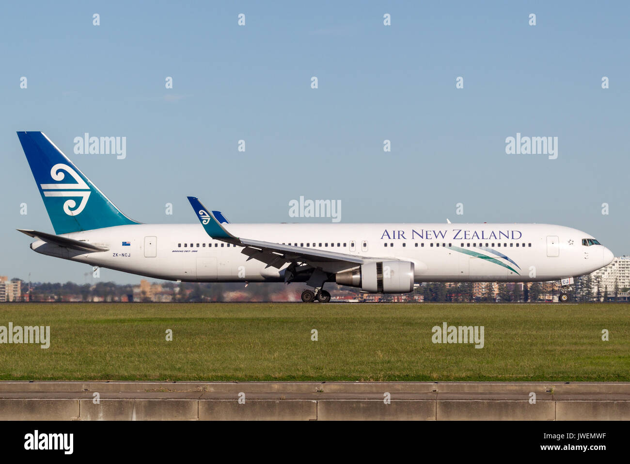 Air New Zealand Boeing767 Landung am Flughafen Sydney. Stockfoto