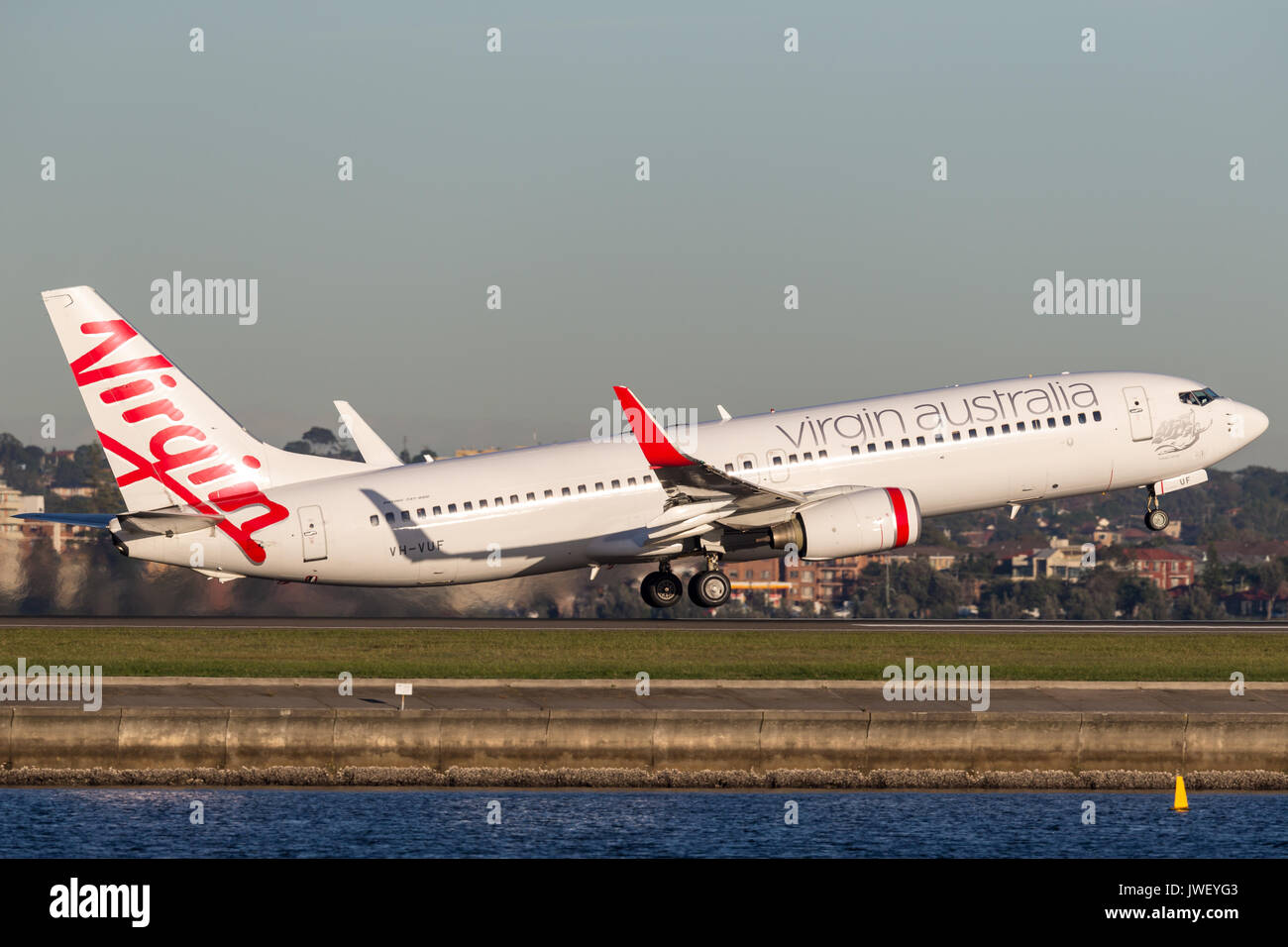 Jungfrau Australien Airlines Boeing 737-800 Flugzeuge vom Flughafen Sydney. Stockfoto