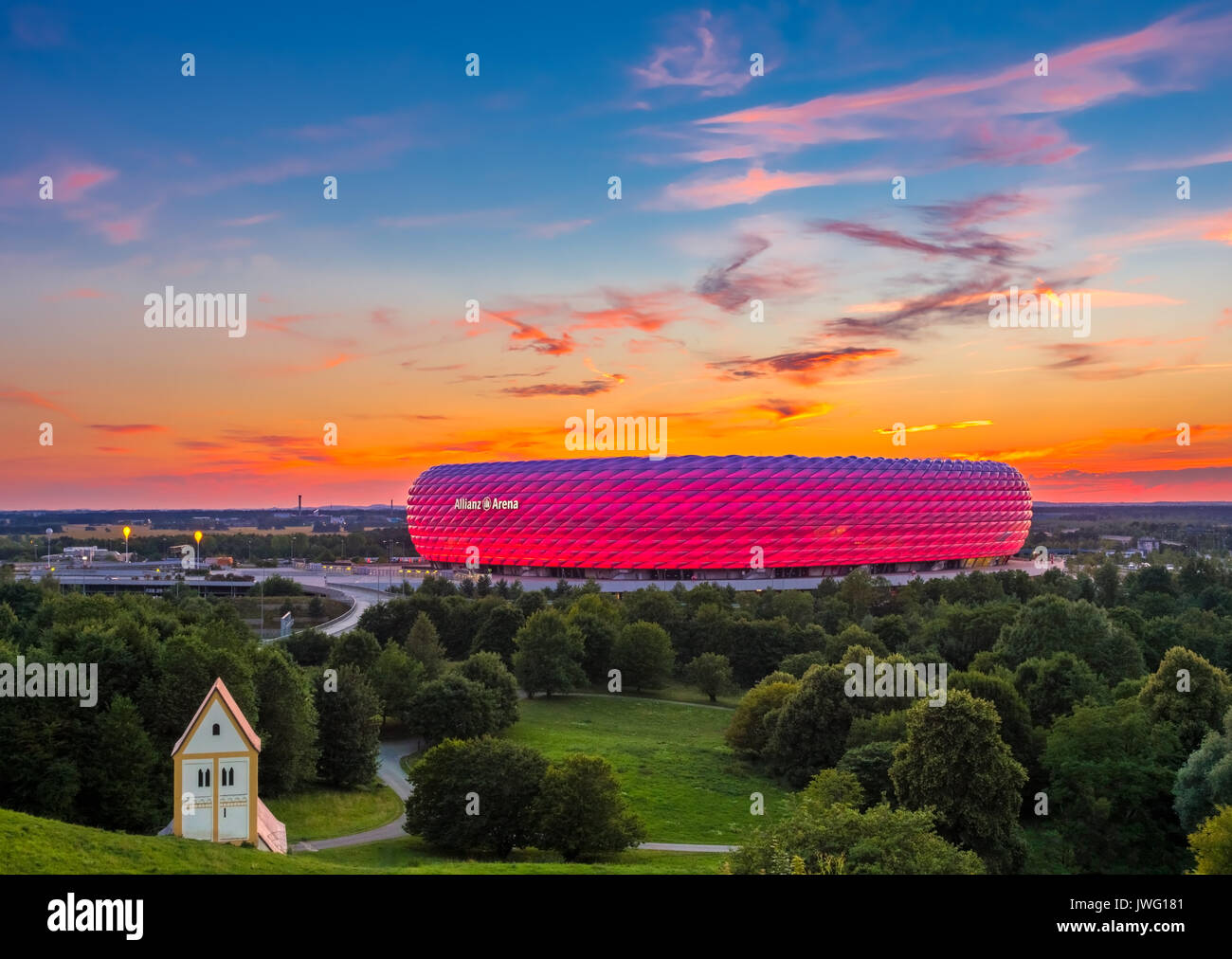 Deutschland, München, Fussballstadion, Allianz Arena, erbaut 2002-2005, Architekten Herzog und de Meuron, Covertex Aussenhülle Stockfoto