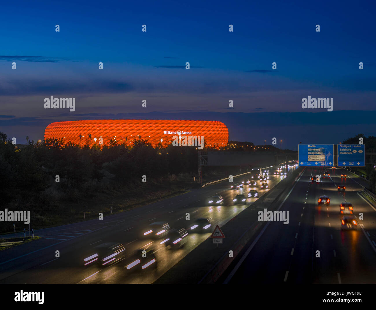 Deutschland, München, Fussballstadion, Allianz Arena, erbaut 2002-2005, Architekten Herzog und de Meuron, Covertex Aussenhülle Stockfoto