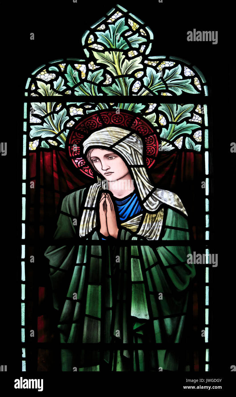 Kirche der Heiligen Maria Magdalena Glasfenster, Thornham Magna, Suffolk, England, UK Design von Edward Burne-Jones, Morris und Co Stockfoto