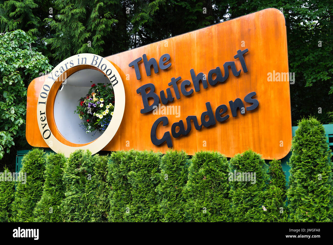 Der Eingang zu den schönen Butchart Gärten mit Blumen in Victoria, Vancouver Island, British Columbia Kanada Stockfoto