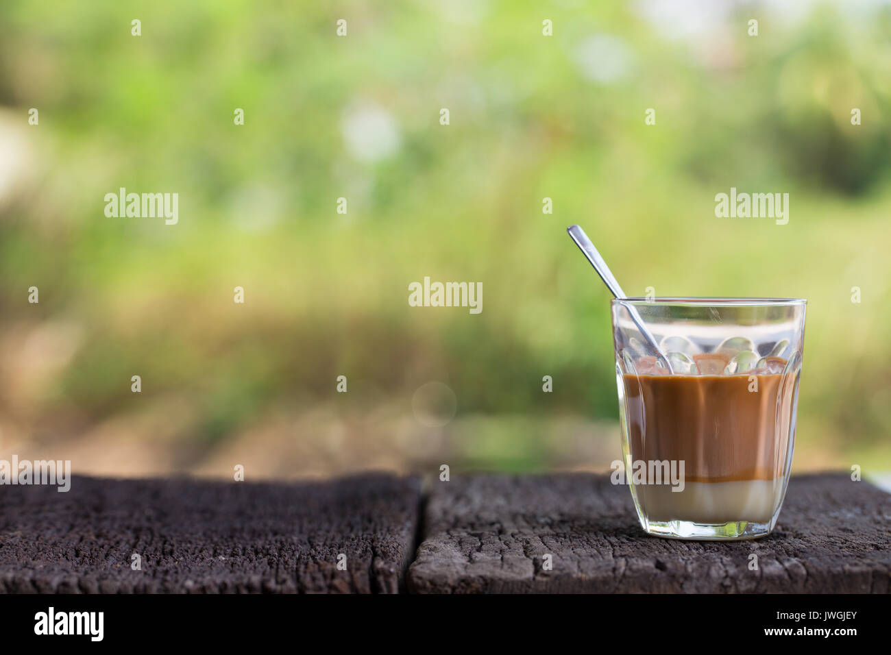Thai Kaffee heiß servieren Frühstück im Thai Stil Anruf cha Roon Stockfoto