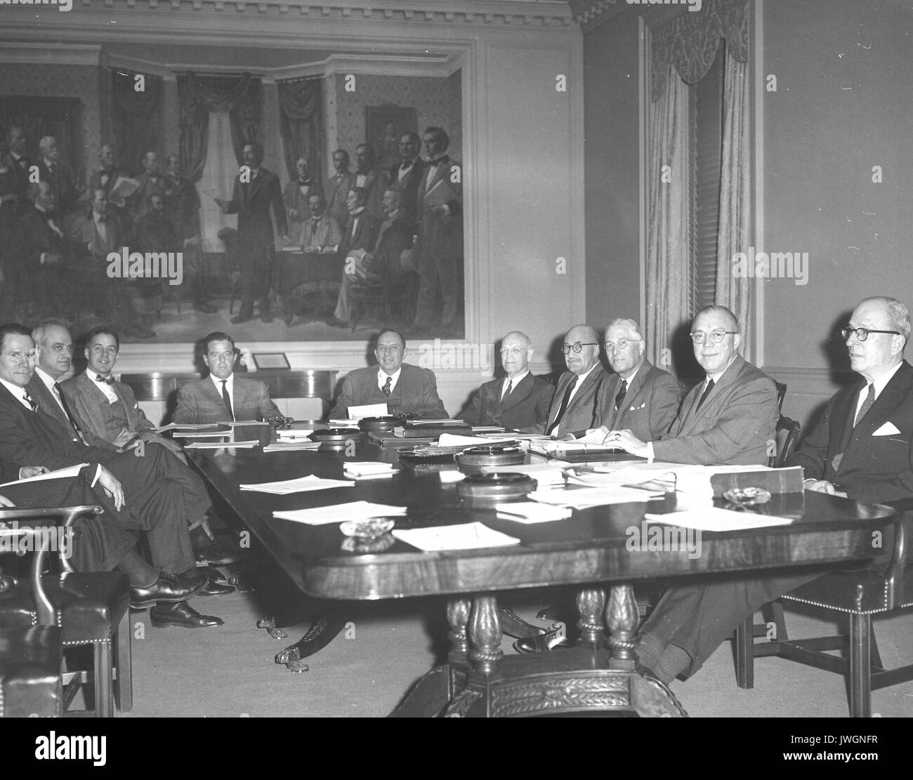 Kuratorium Vorstand des Kuratoriums, Milton Eisenhower ist Teil des Vorstands, 1959. Stockfoto
