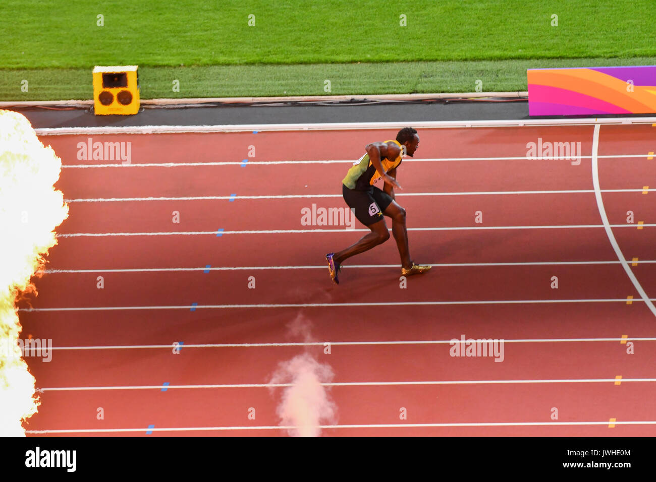 Queen Elizabeth Park, London, UK. 12 Aug, 2017. IAAF Weltmeisterschaften. Tag 9. Herren 4x100-Meter-Staffel endgültig. Usain Bolt zieht sich verletzt. Quelle: Matthew Chattle/Alamy leben Nachrichten Stockfoto