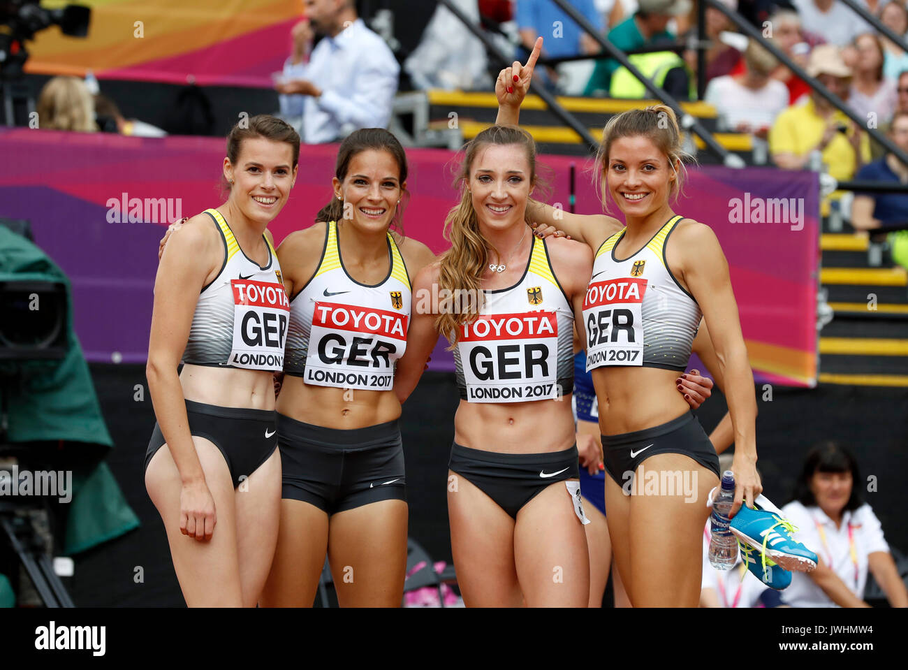 Die deutschen Frauen 4x400m Staffel Ruth Sophia Spelmeyer, Nadine Gonska, Svea Kohrbruck und Laura Müller bei Tag neun der Leichtathletik-WM 2017 auf der Londoner Stadion. PRESS ASSOCIATION Foto. Bild Datum: Samstag, August 12, 2017. Siehe PA Geschichte leichtathletik Welt. Foto: Martin Rickett/PA-Kabel. Einschränkungen: Nur für den redaktionellen Gebrauch bestimmt. Keine Übertragung von Ton oder bewegte Bilder und kein Video Simulation. Stockfoto