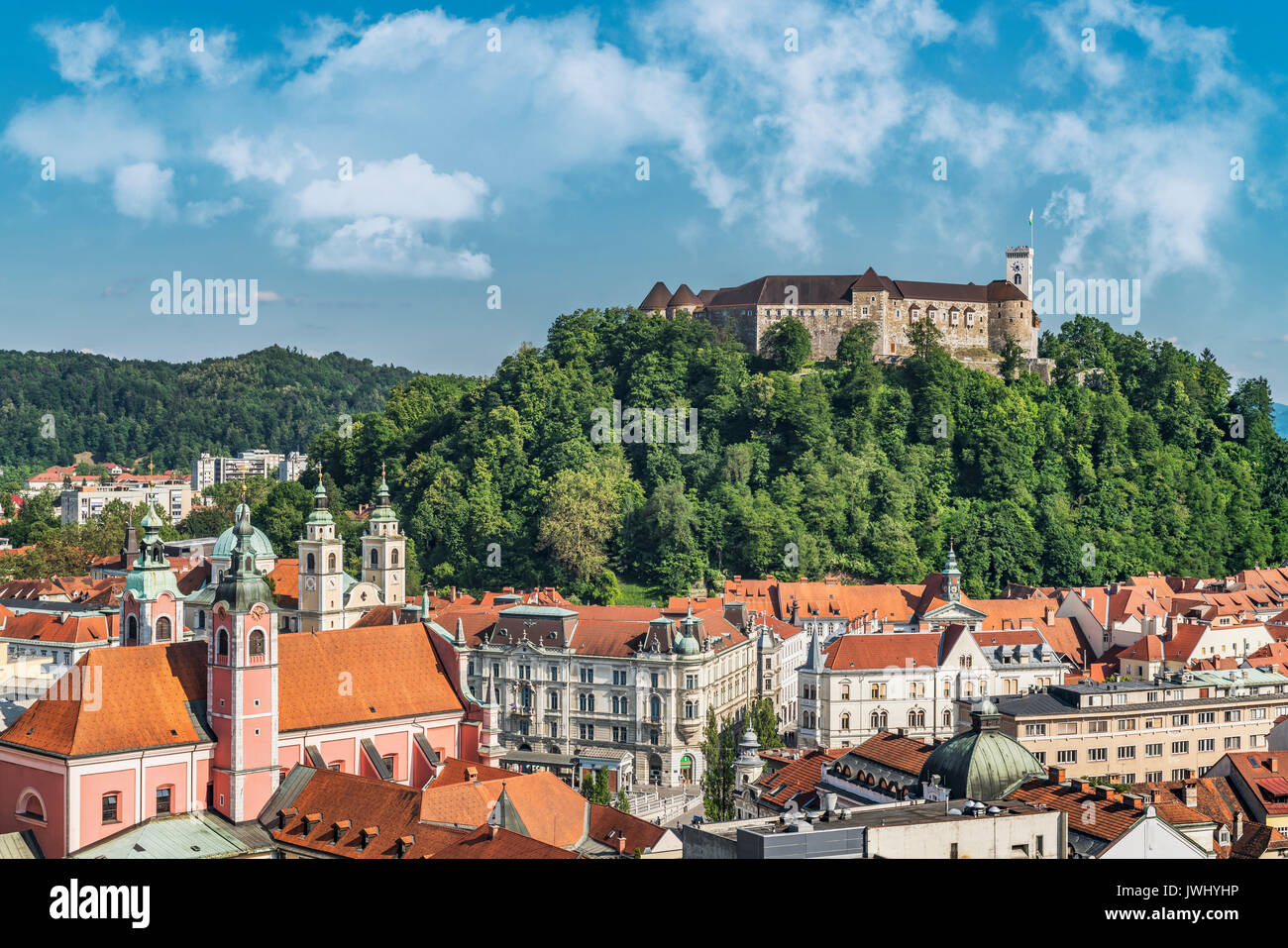 Die Burg von Ljubljana ist eine mächtige mittelalterliche Festung und das Symbol der slowenischen Hauptstadt Ljubljana, Slowenien, Europa Stockfoto