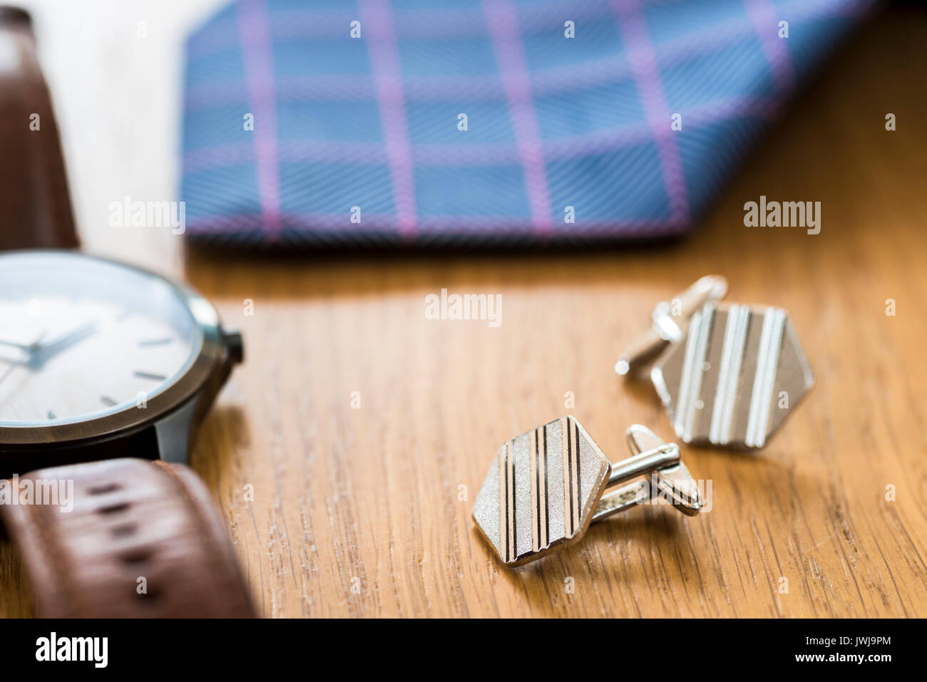 Männliche Zubehör, Krawatte, ansehen und Manschettenknöpfe. Stockfoto