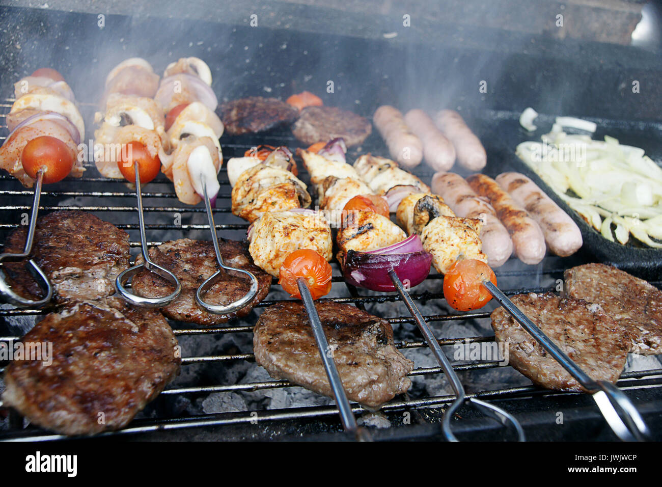 Grillen im Sommer Stockfoto