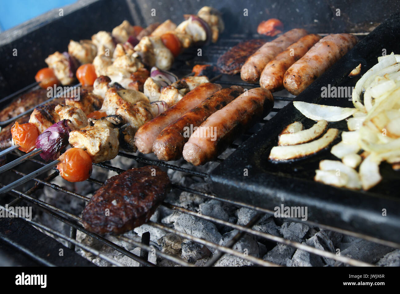 Grillen im Sommer Stockfoto