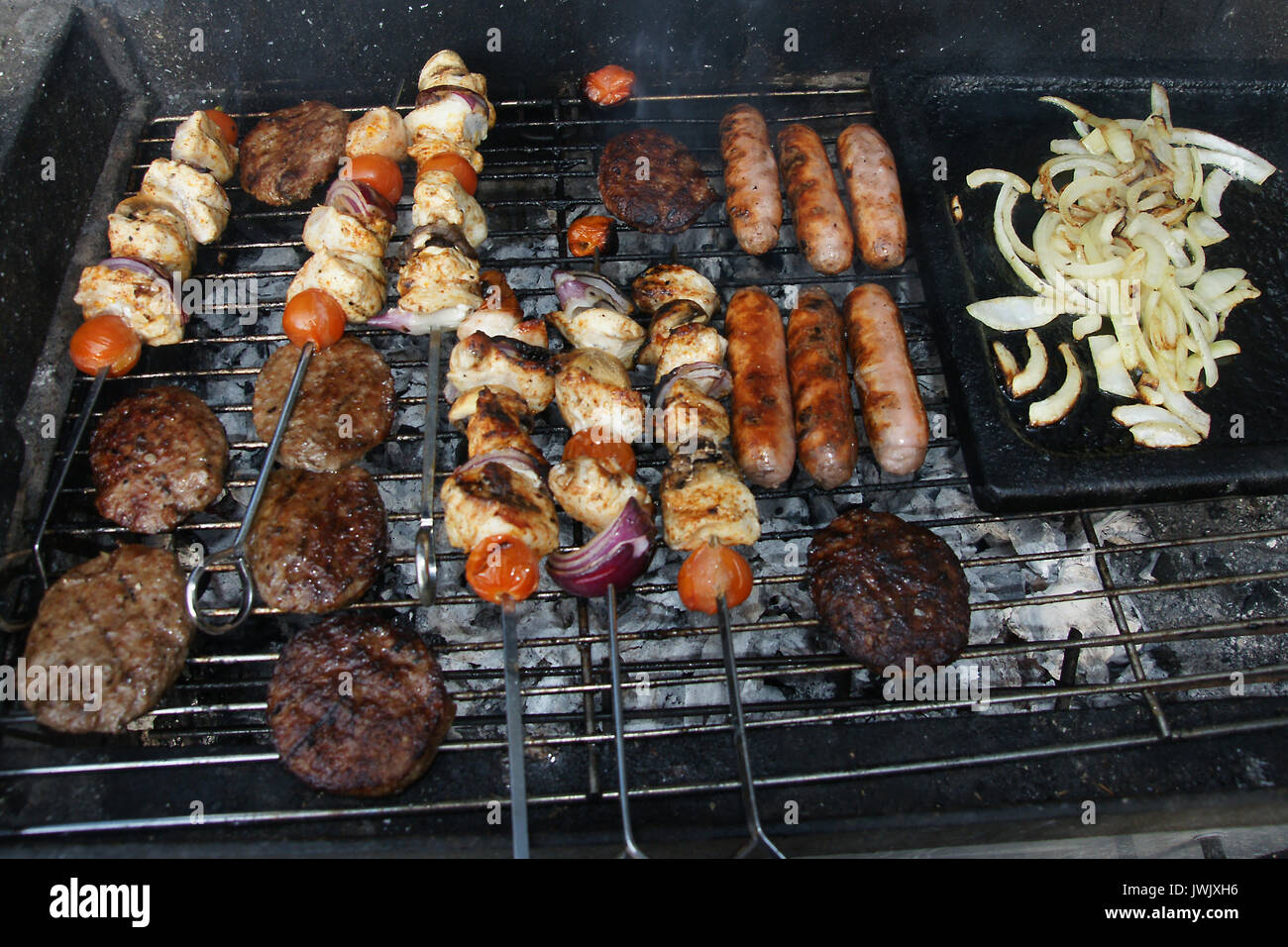 Grillen im Sommer Stockfoto