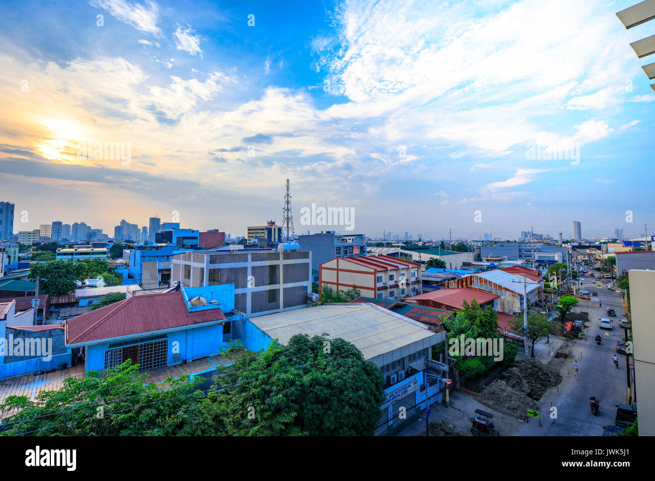 Manila Skyline Am 12 August 17 In Den Philippinen Sehenswurdigkeiten Stockfotografie Alamy