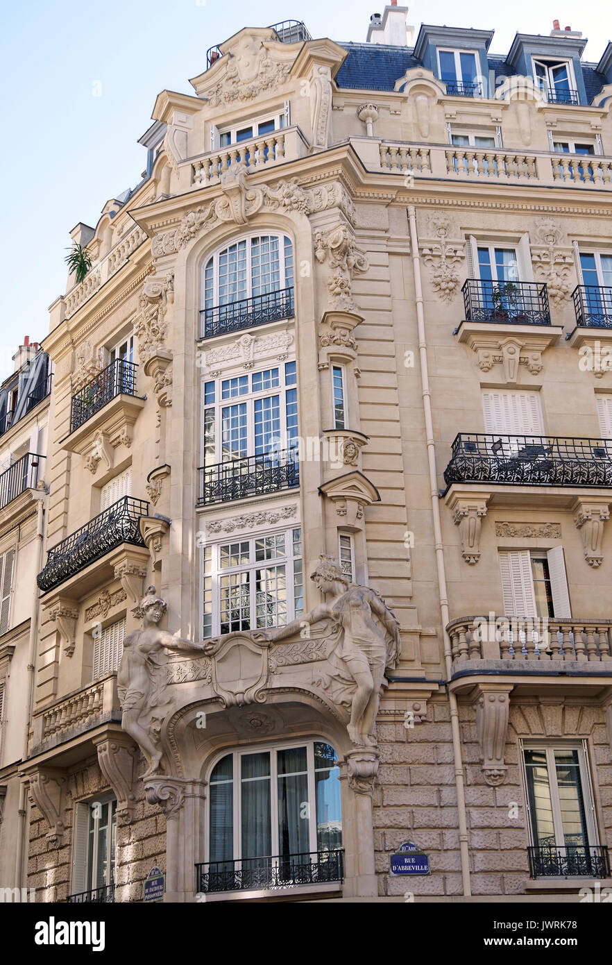 Belle-Epoque-Stil, Wohnhaus, gebaut 1897-9, im 10. Arrondissement, Paris, Frankreich, Stockfoto