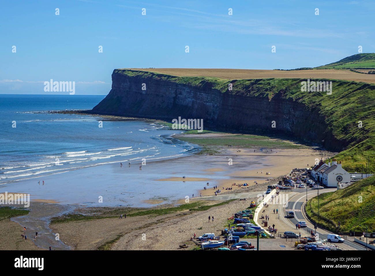 Saltburn durch das Meer von Huntcliffe gesehen, englisches Seebad Stockfoto
