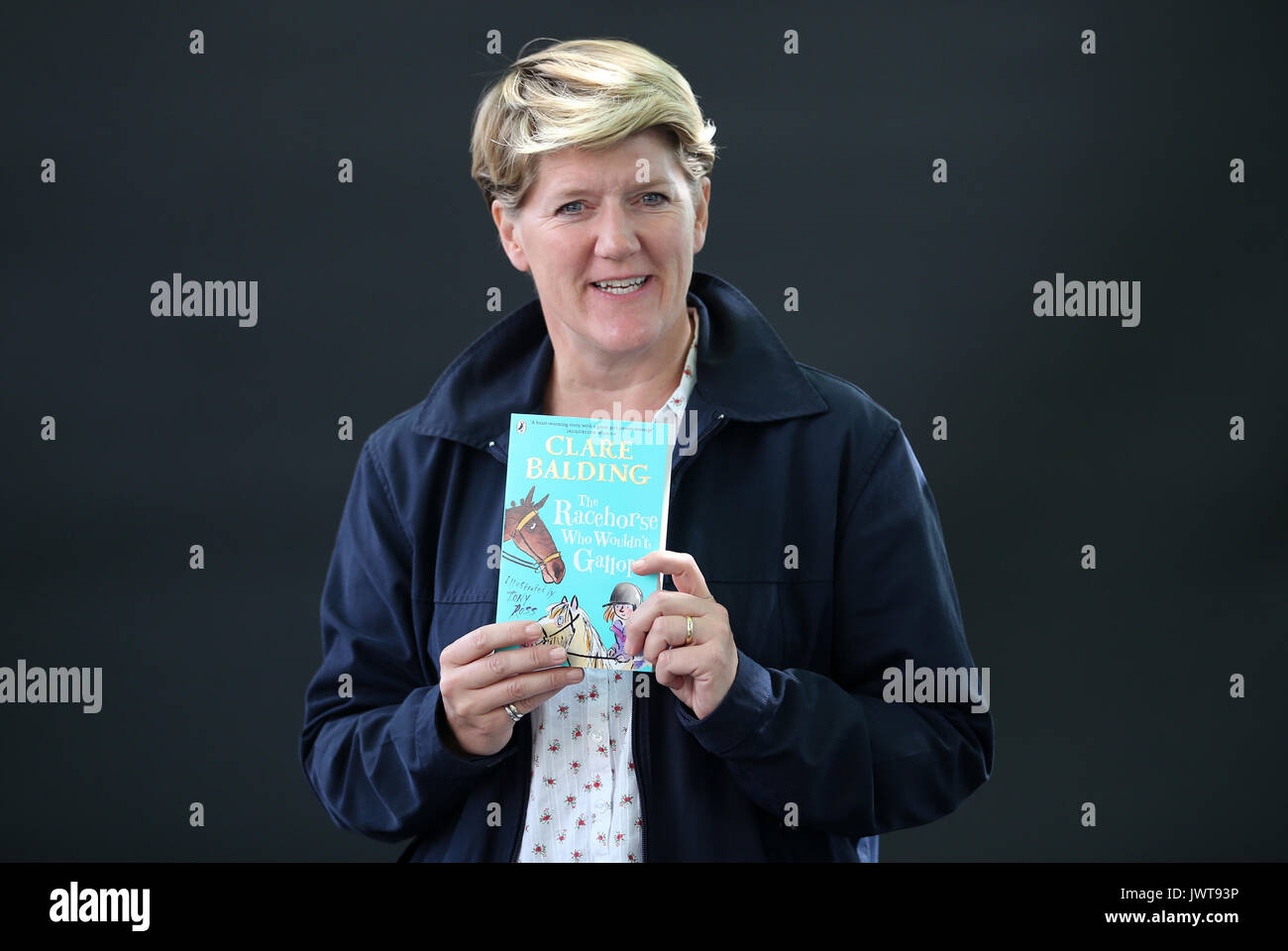 Sender und Autor Clare Balding beim Edinburgh International Book Festival 2017, wo sie Ihr erstes Buch für Kinder Das Rennpferd, die nicht galoppieren. Stockfoto