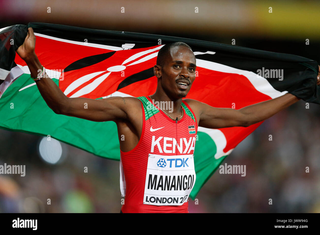 London, Großbritannien. 13 Aug, 2017. Elia Motonei Manangoi von Kenia feiert nach dem Gewinn der Männer 1500 m-Finale am 10. Tag bei der IAAF World Championships 2017 in London, UK am 13.08.2017. Elia Motonei Manangoi behauptete den Titel mit 3 Minuten 33.61 Sekunden. Credit: Han Yan/Xinhua/Alamy leben Nachrichten Stockfoto