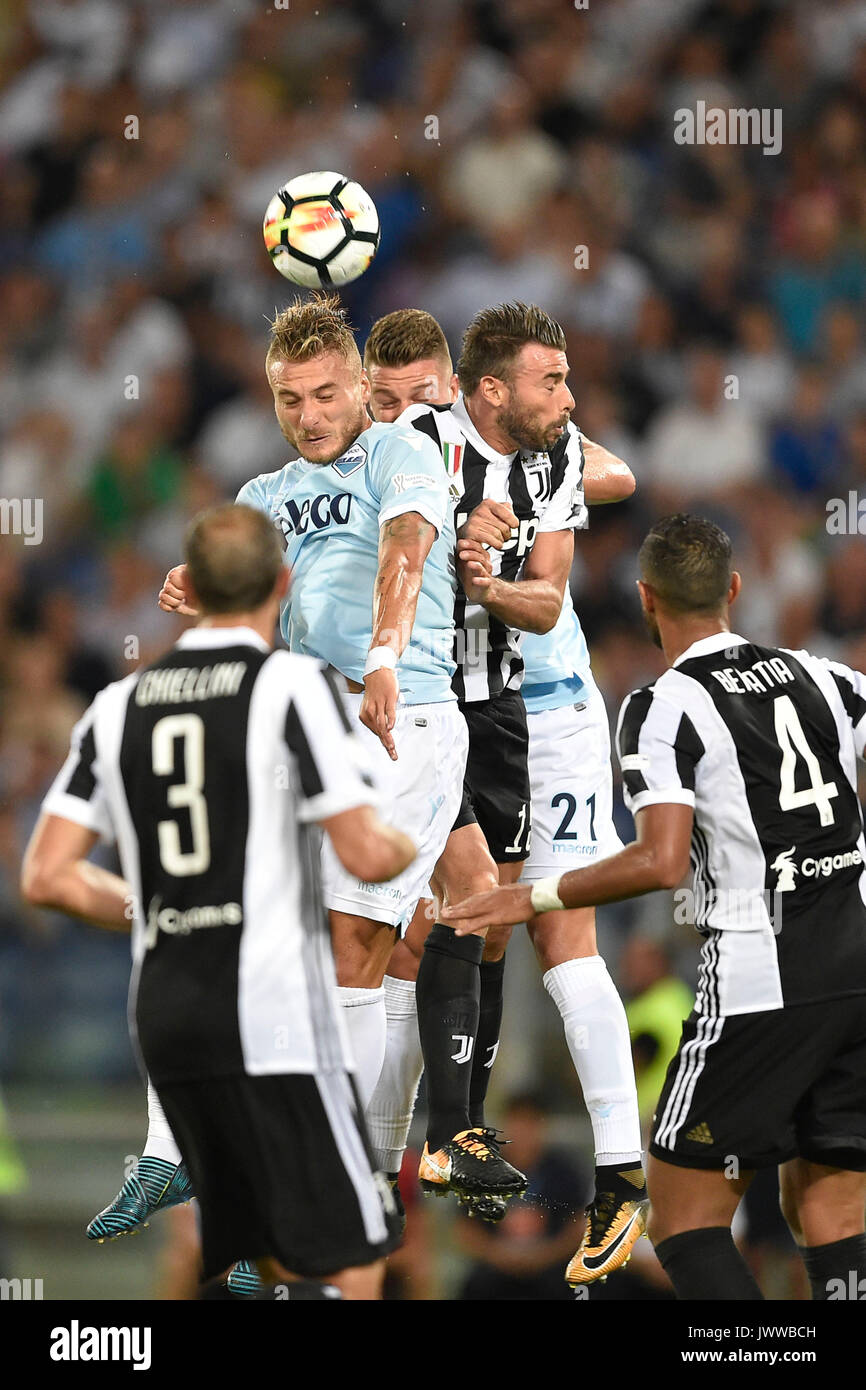 Rom, Italien. 13 Aug, 2017. Ciro unbeweglich Latium Kerben sein zweites Ziel während der italienischen Supercup Spiel Final FC Juventus und SS Lazio - im Olympiastadion in Rom am 13. August 2017 Rom, Italien. Credit: Marco iorio/Alamy leben Nachrichten Stockfoto