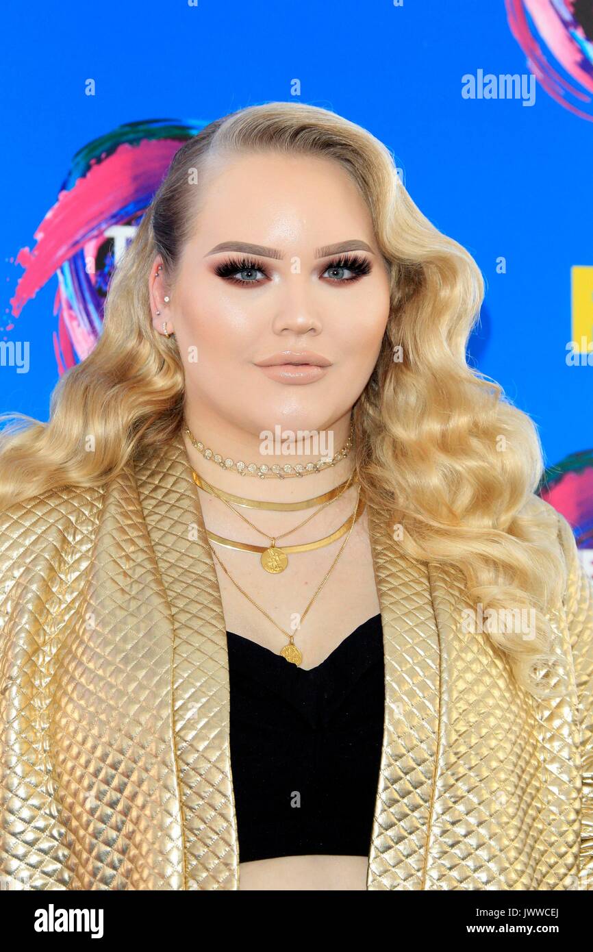 Nikkie Tutorials Stockfotos Und Bilder Kaufen Alamy