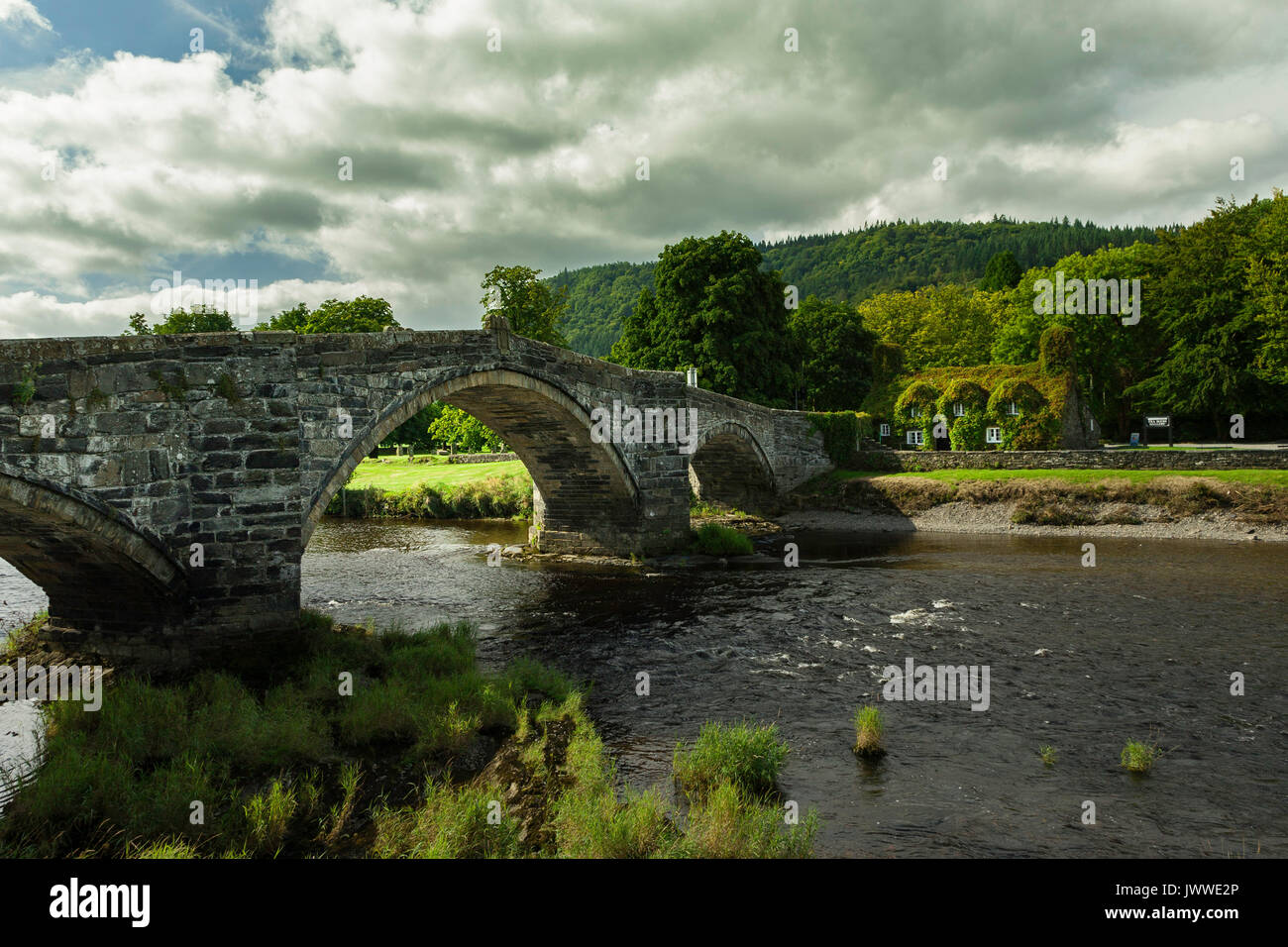 Alte Brücke an Llanrwst Stockfoto