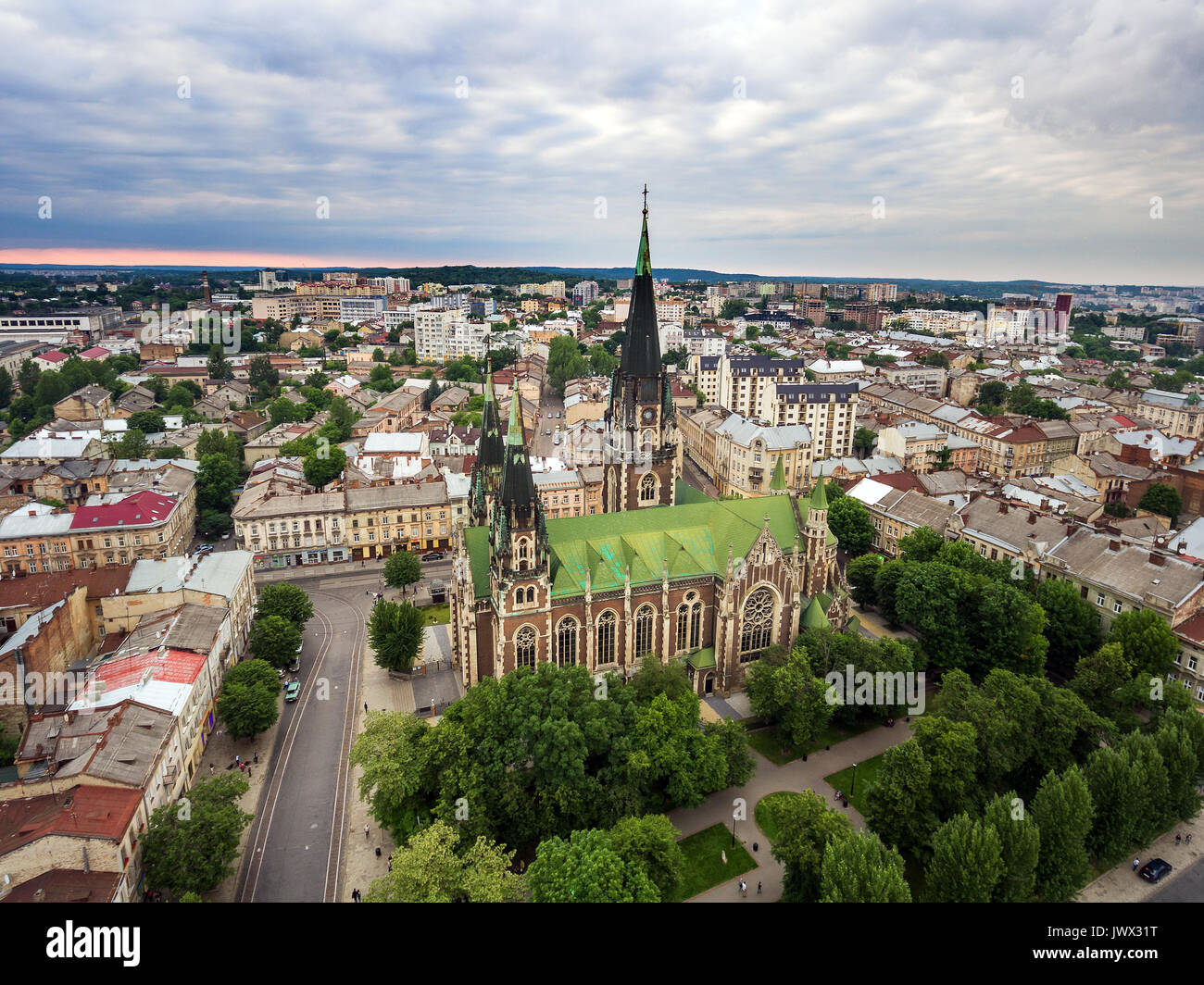 Luftaufnahme der Kirche St. Elisabeth in Lemberg, Ukraine Stockfoto