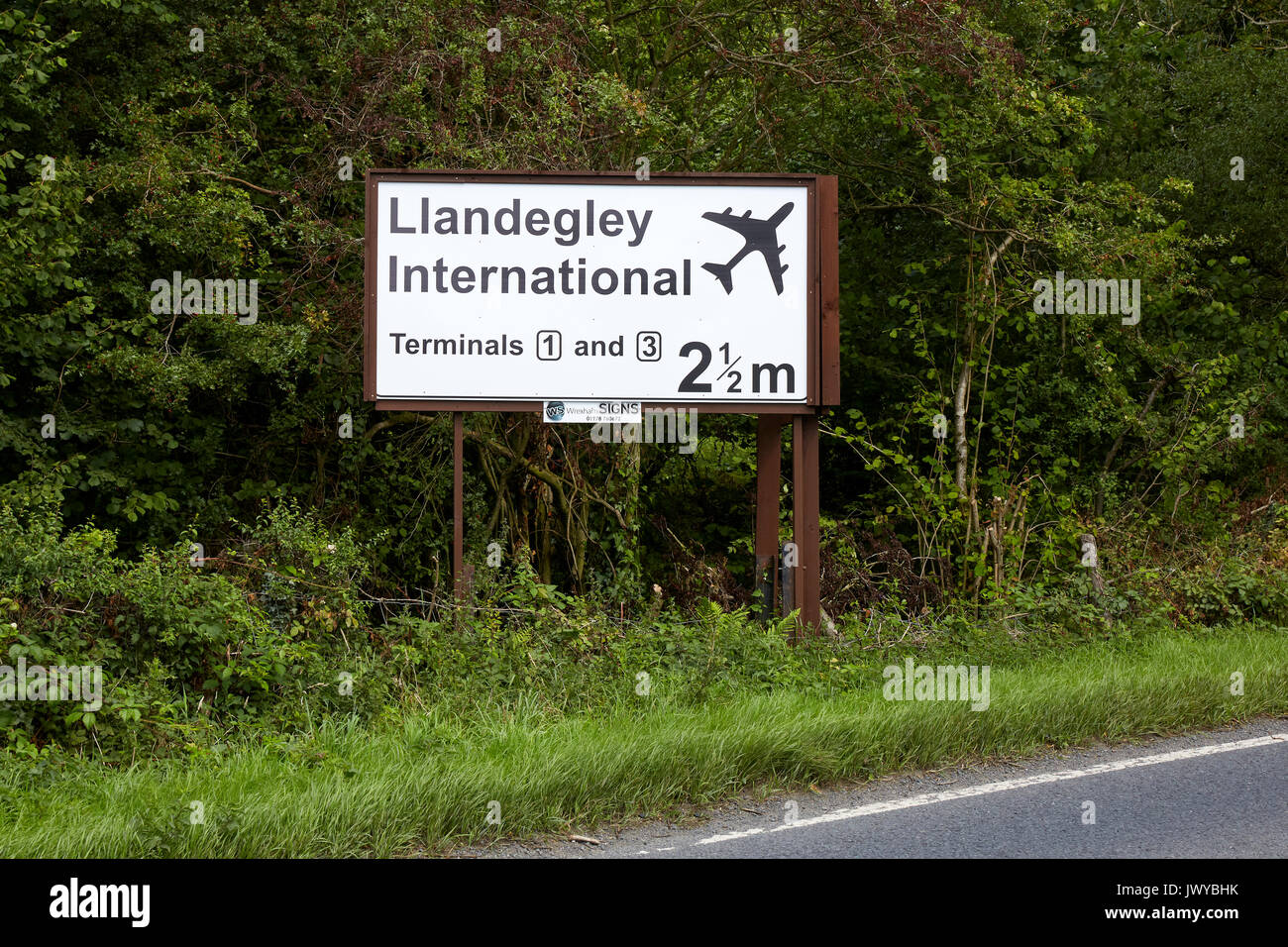 Der internationale Flughafen llandegley Witz Zeichen Crossgates Llandrindod Wells Powys Wales UK Stockfoto