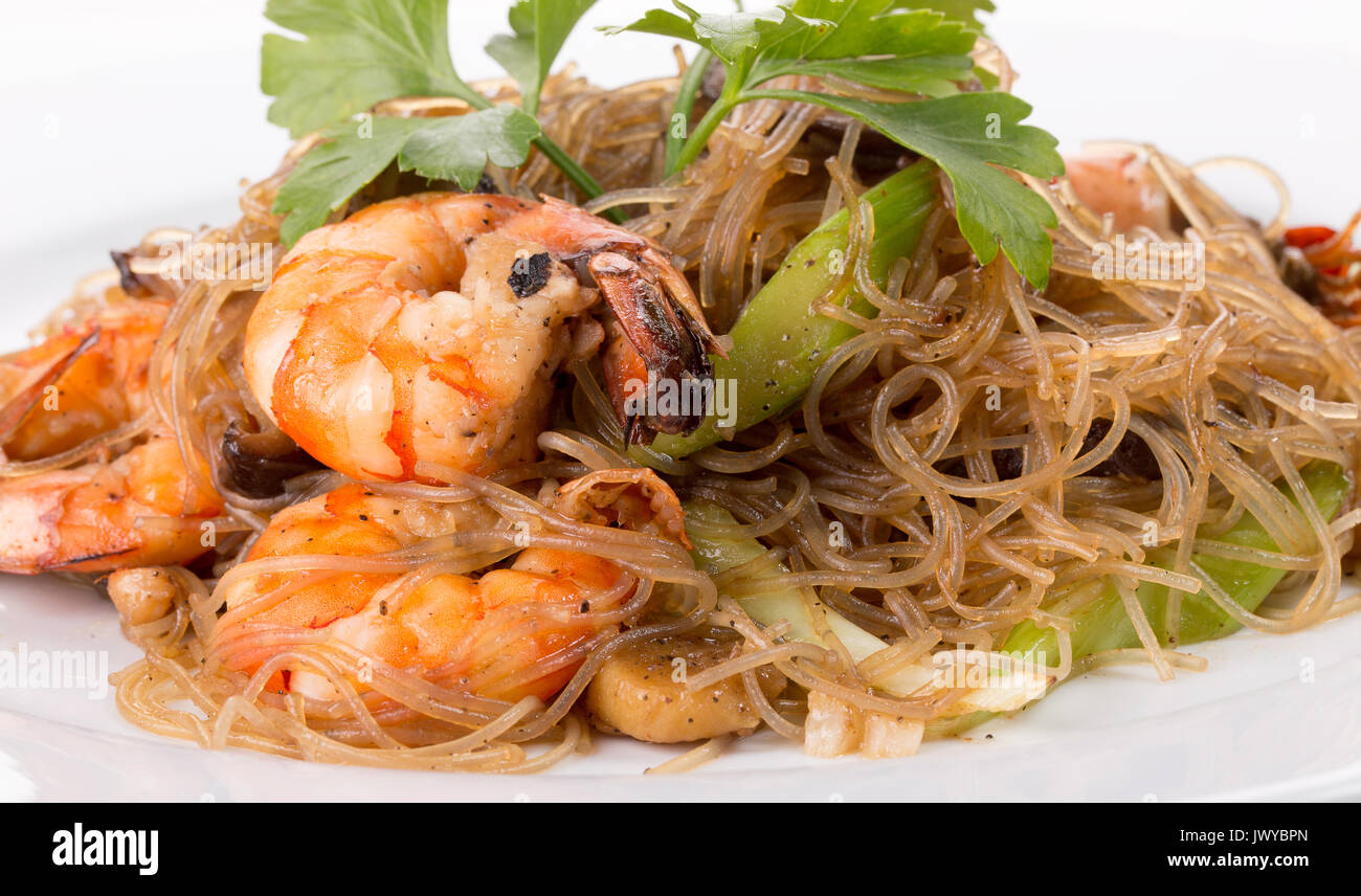 Thai Nudeln mit Garnelen. Stockfoto