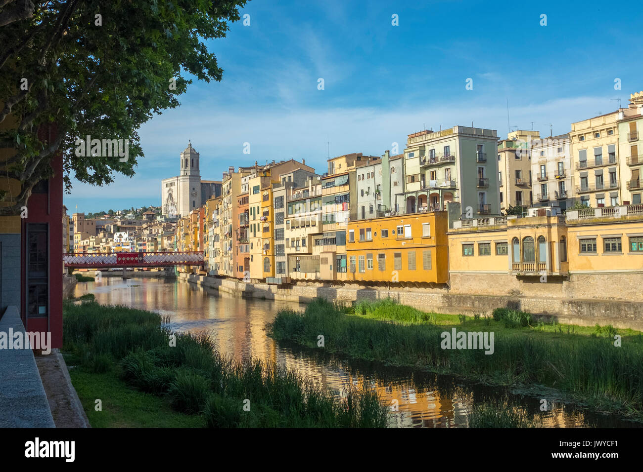 Fluss Onyar Girona Spanien Stockfoto