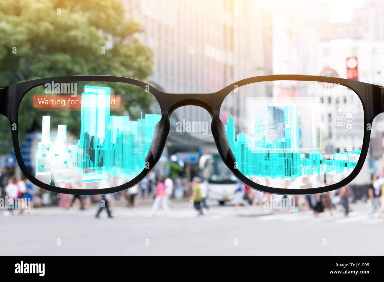 Augmented Reality, smart AR Brille, smart City, Internet der Dinge Konzept.  Kunden mithilfe von AR-Anwendung siehe Digitale 3D-rendering Buil  Stockfotografie - Alamy