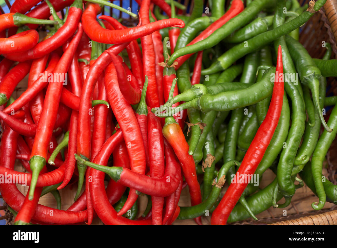 Helle rote und grüne Paprika Stockfoto