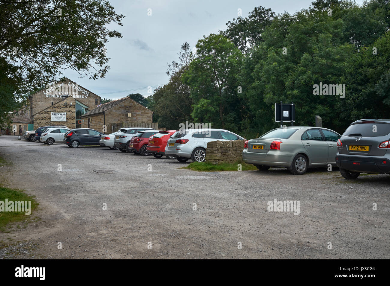 Allgemeine Ansichten des Leeds und Liverpool Canal an foulridge Wharf. Pendle, Lancashire, England. Großbritannien. Stockfoto