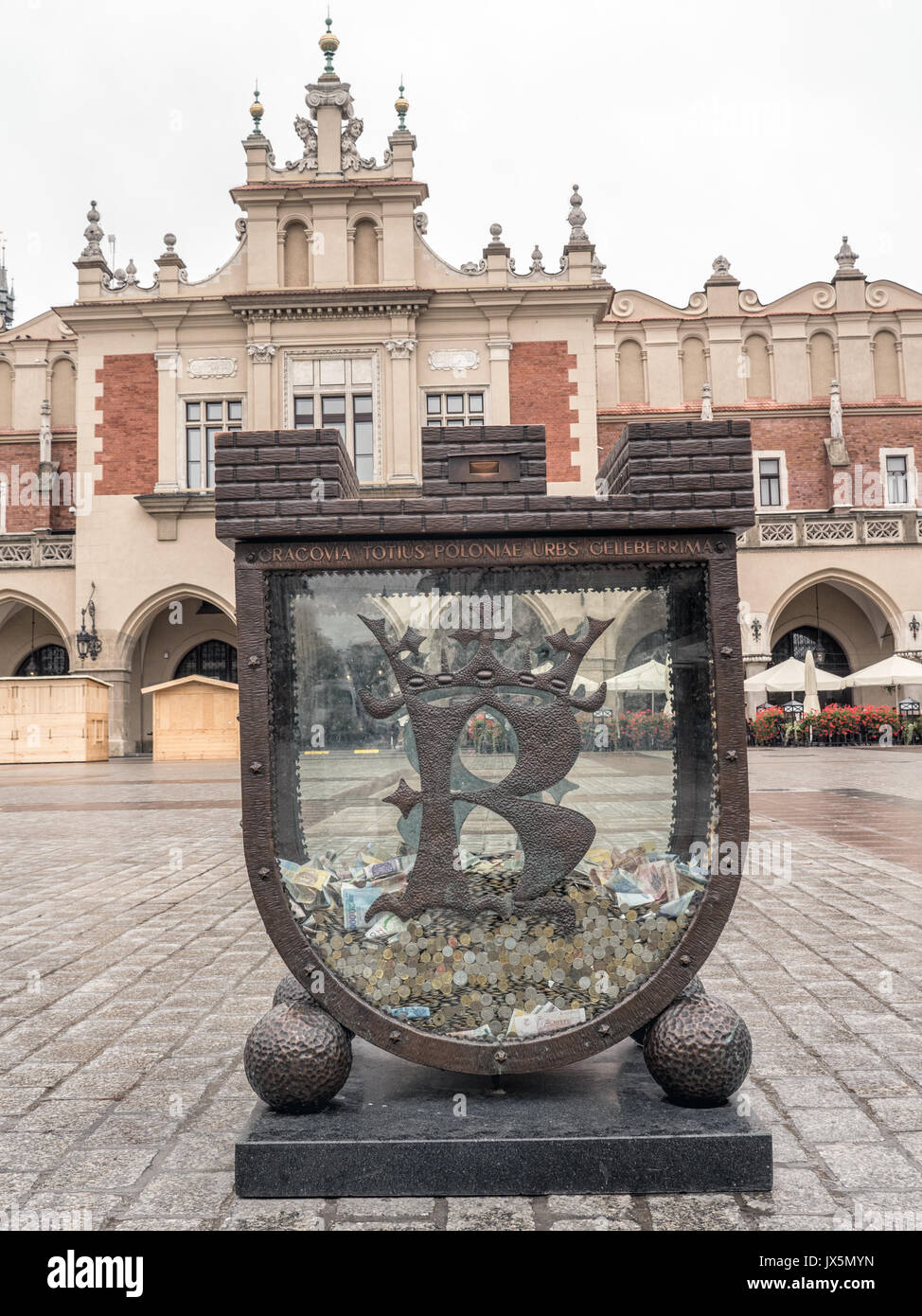 Stilisierte Geld-Box am Marktplatz in Krakau, Polen Stockfoto