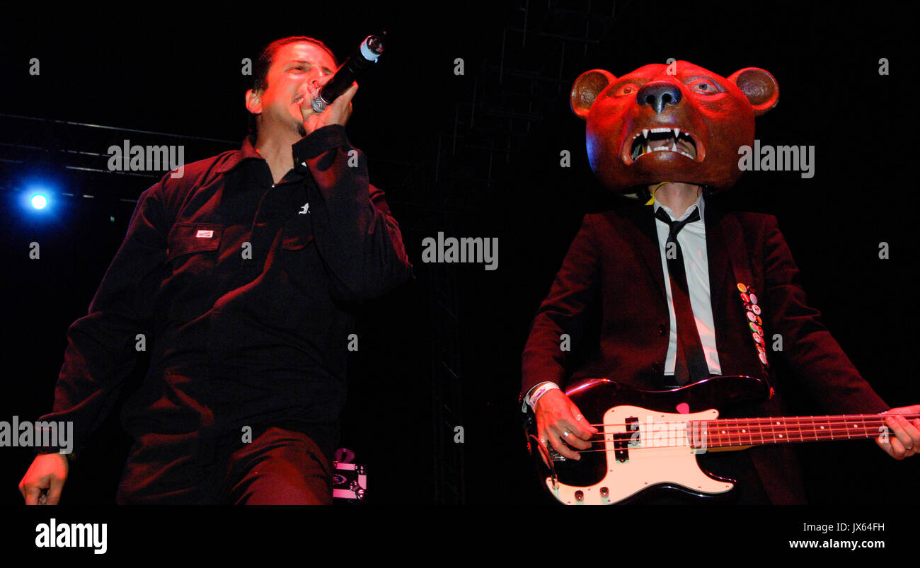 Schwedische alternative rock Gruppe Teddybears führt 2. Jährliche LA wöchentliche Umweg Music Festival Oktober 6,2007 Los Angeles, Kalifornien. Stockfoto
