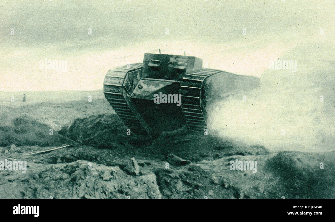 Tank Überqueren einer neutralen Zone bei Geschwindigkeit, WK 1. Stockfoto